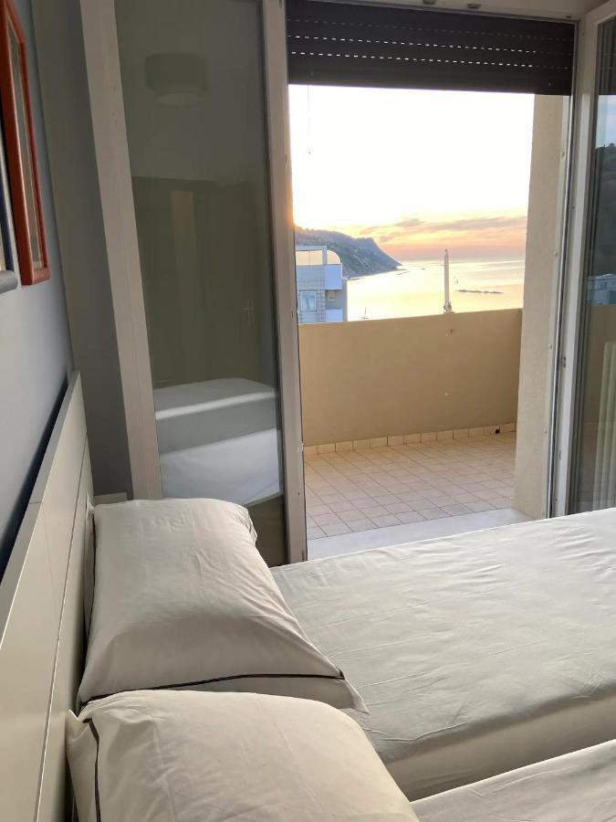 Tramonto In Baia Apartment Pesaro Exterior foto