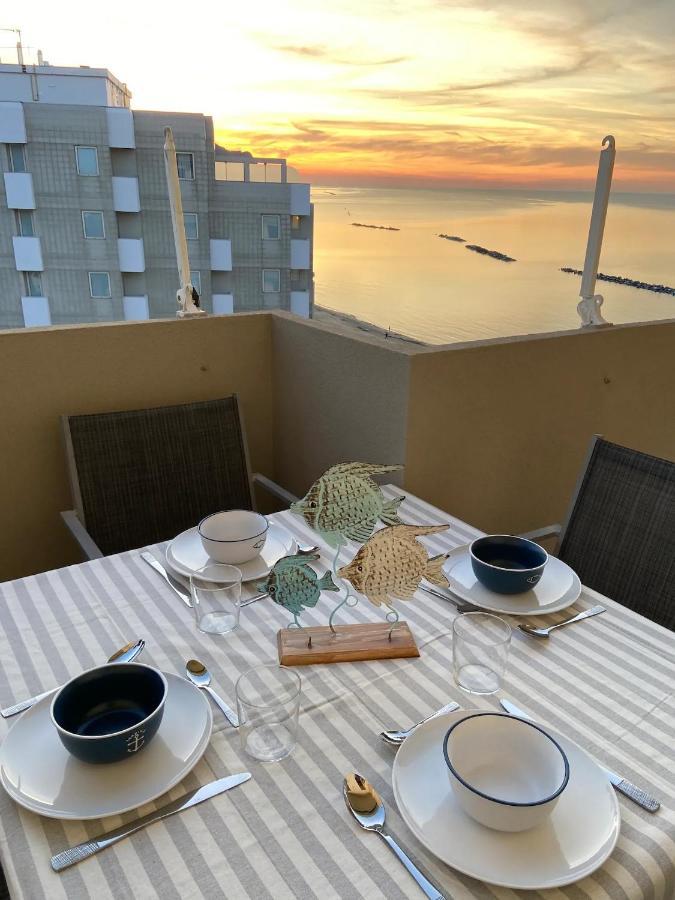 Tramonto In Baia Apartment Pesaro Exterior foto