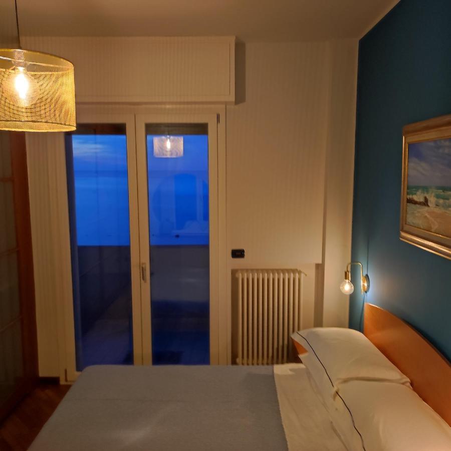 Tramonto In Baia Apartment Pesaro Exterior foto