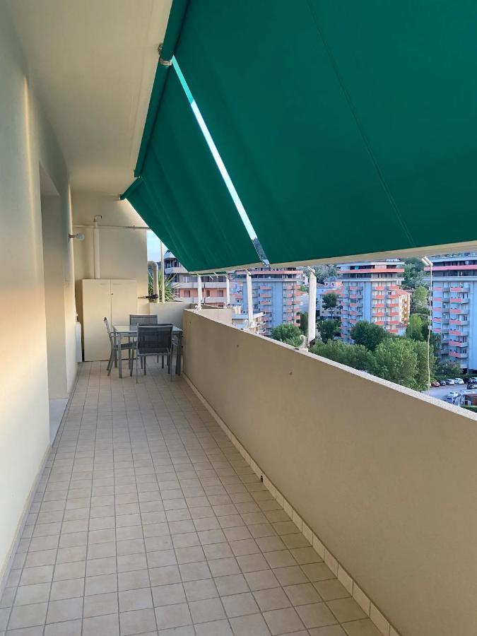 Tramonto In Baia Apartment Pesaro Exterior foto